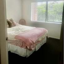 vanessa hurley's room