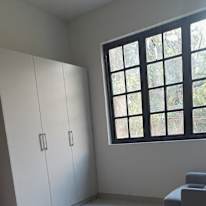 Hlengz's room