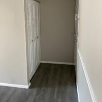 Seth J Knisel's room