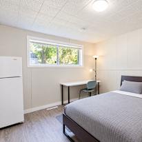 Max's room