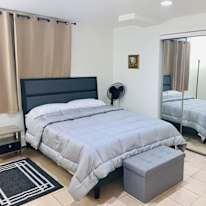 Bright private room with private bath available's room