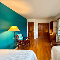 Wayne Hayes's room