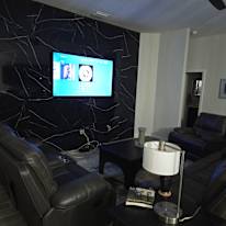 chris mank's room