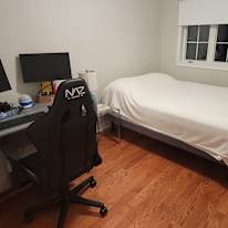 John Frantzis's room