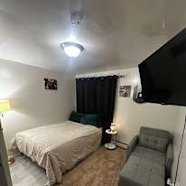 Dee's room