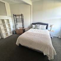 Krd Rental's room
