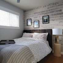 Darren's room