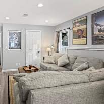 Leslie's room