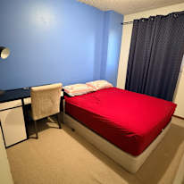 Jun's room