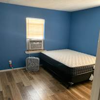 Raj Bey's room