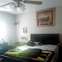Michelle Flowers's room