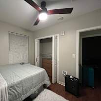 Ovee Jawdekar's room