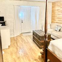 Paulette's room
