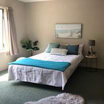 Avee's room