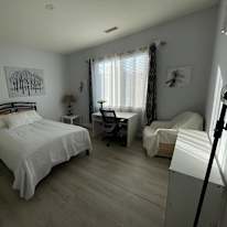 Kimi's room