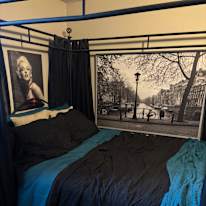 Linja Usher's room