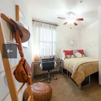 Miaonlee's room