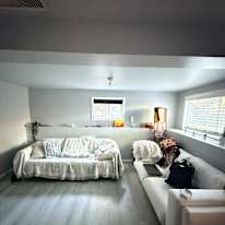 Josselyn's room