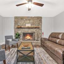 lifedoorrentals's room