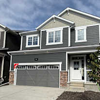 Suhas Nikhil Dsa's room