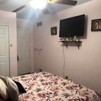 Winston's Rentals's room