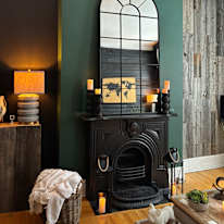 Louis's room