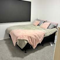 Del's room