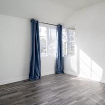 Tahoe Park's room