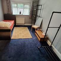 Tom's room