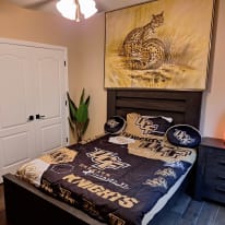 Thomas's room