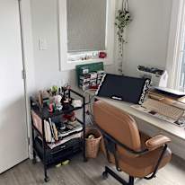 Del's room