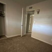 NELLY URIBE's room