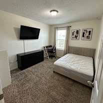 Estefhi's room