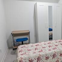 Furnished Room - steps to subway's room