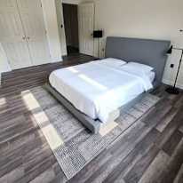 Prime College Point Location's room
