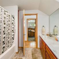 Eagle Point's room