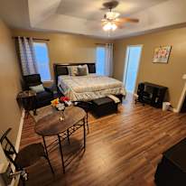 CL&C Property Management and Consulting's room