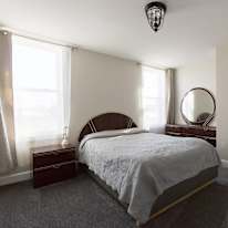 Ren's room