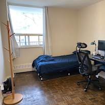 Nathan Vu's room