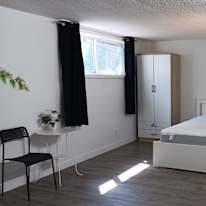 Christy Le's room