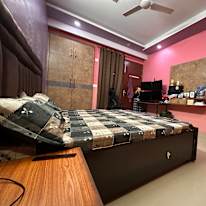 Abhay Garg's room