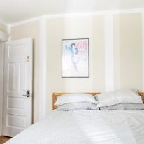 VH Rentals's room