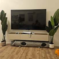 Juliana's room