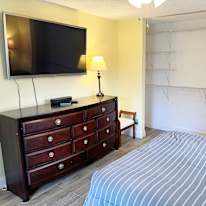 Jason Bryan, Realtor's room