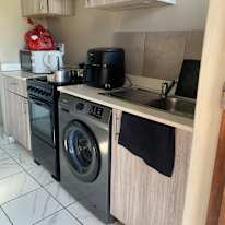 Yolani Nonjola's room