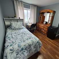Evelyn's room