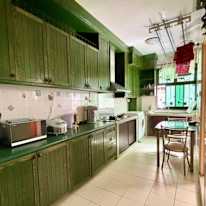 Nastro's room