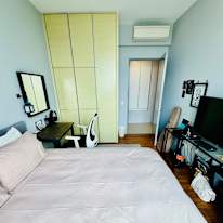 Ling's room