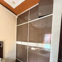 Praditi's room