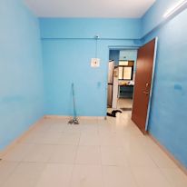 Paras Wadkar's room